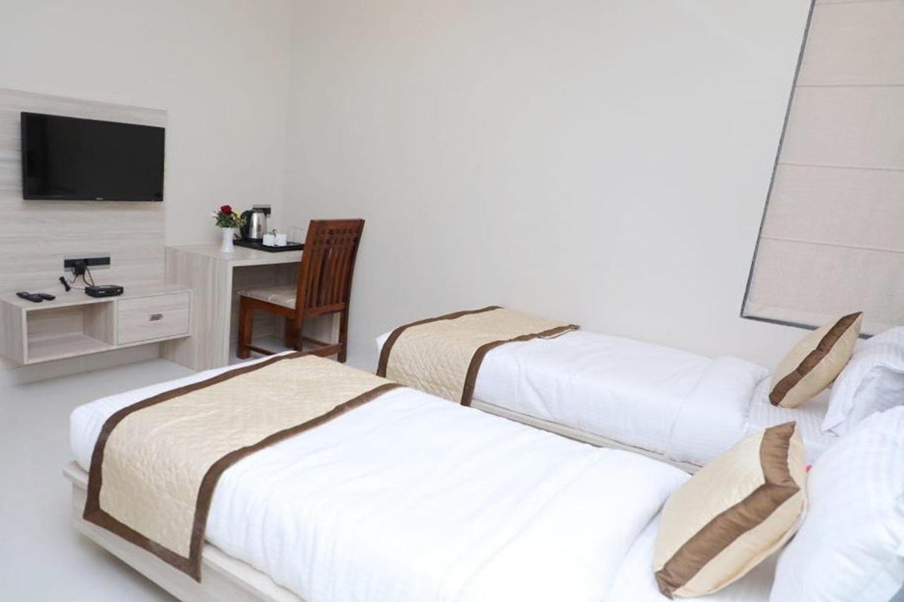Pine Regency - Aravali'S Peak View Hotel Udaipur Exterior photo