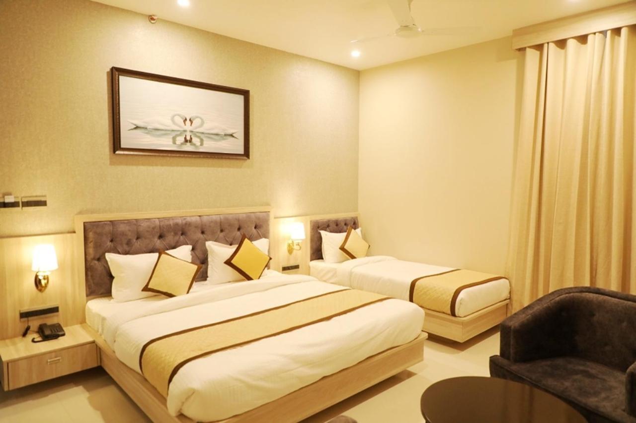 Pine Regency - Aravali'S Peak View Hotel Udaipur Exterior photo